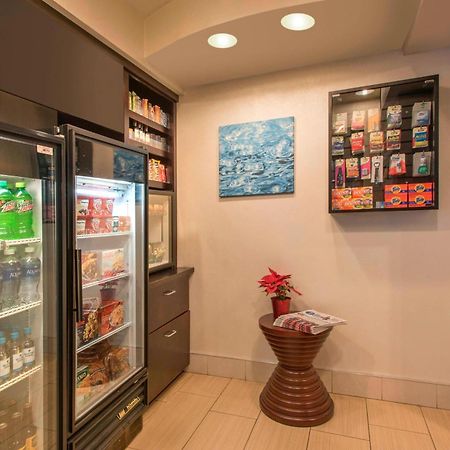 夏洛特机场万豪春季山丘套房酒店 外观 照片